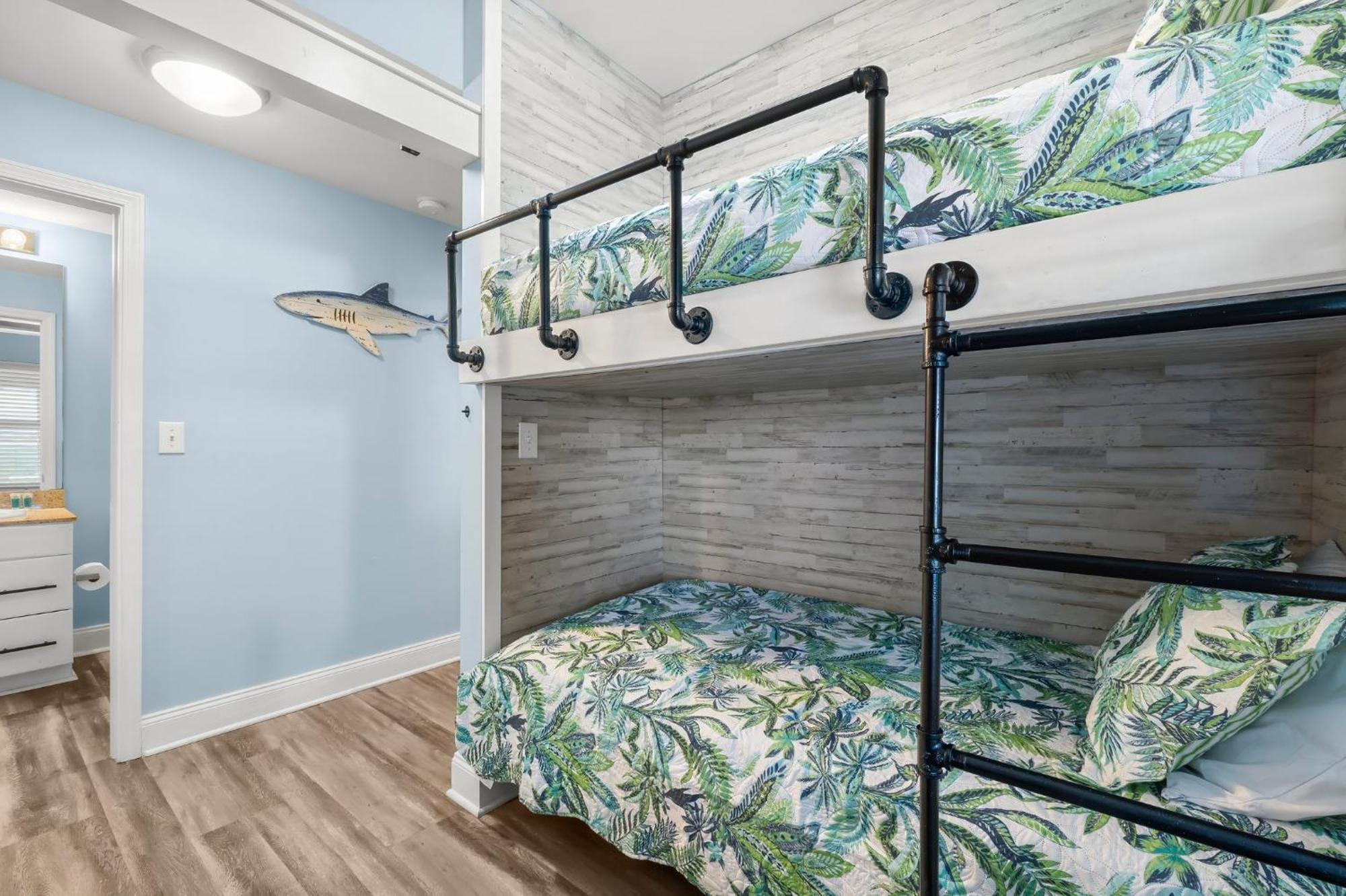 Ocean & Views! Spacious 3-br For 8! By Dolce Getaways Pcb Apartment *