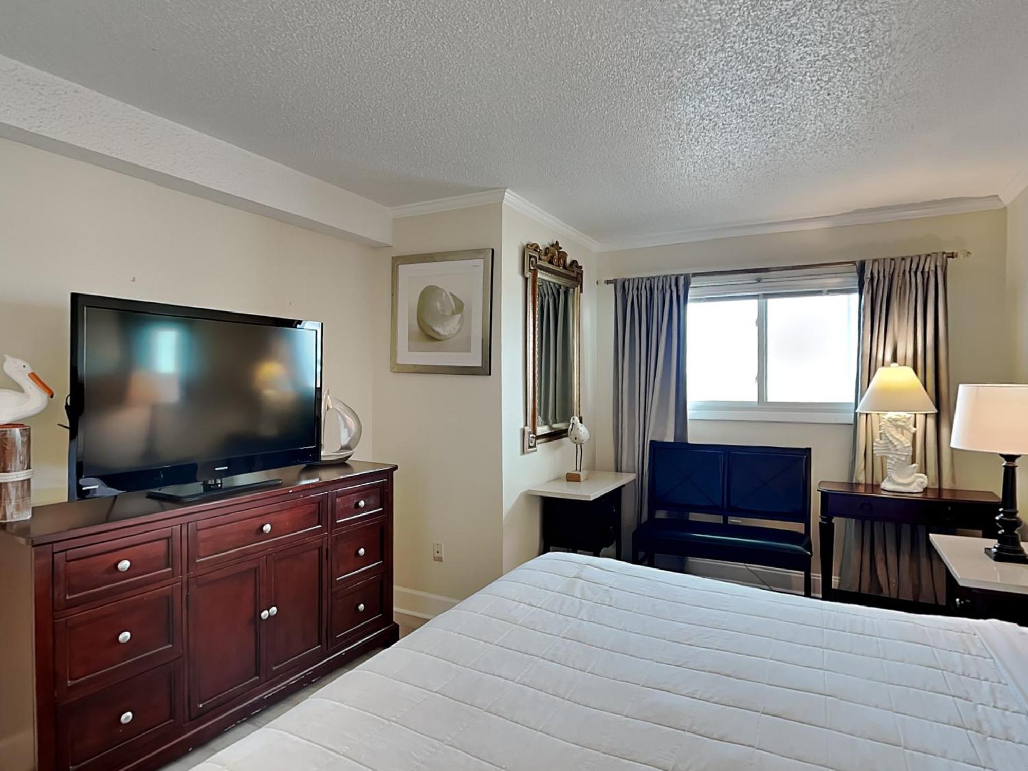 Apartment Summit 821
