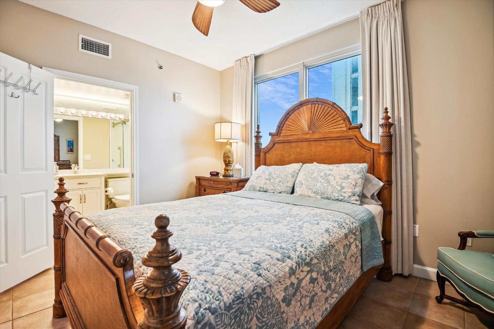 Apartment Shores Of Panama 401: Beachfront 3-bedroom With Parking *