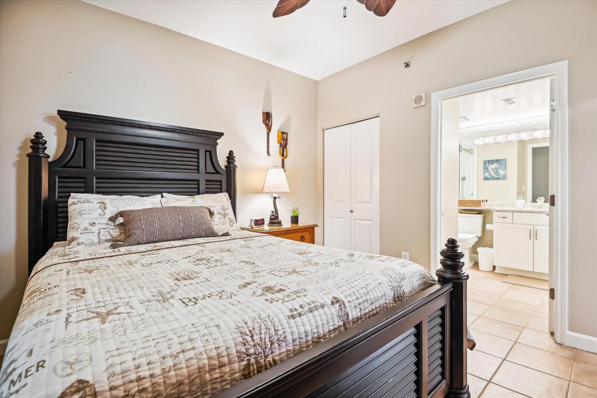 Shores Of Panama 401: Beachfront 3-bedroom With Parking Apartment Panama City Beach