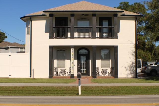 Sandcastle House Hot Tub, Od Kitchen & Game Room! *