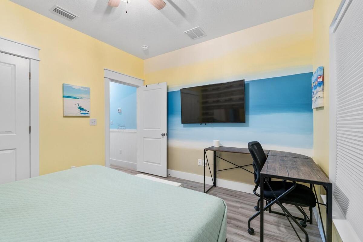 Holiday home Sandcastle House Hot Tub, Od Kitchen & Game Room! Panama City Beach
