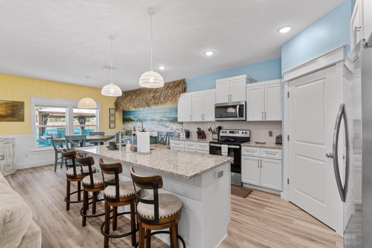 Sandcastle House Hot Tub, Od Kitchen & Game Room! Holiday home Panama City Beach