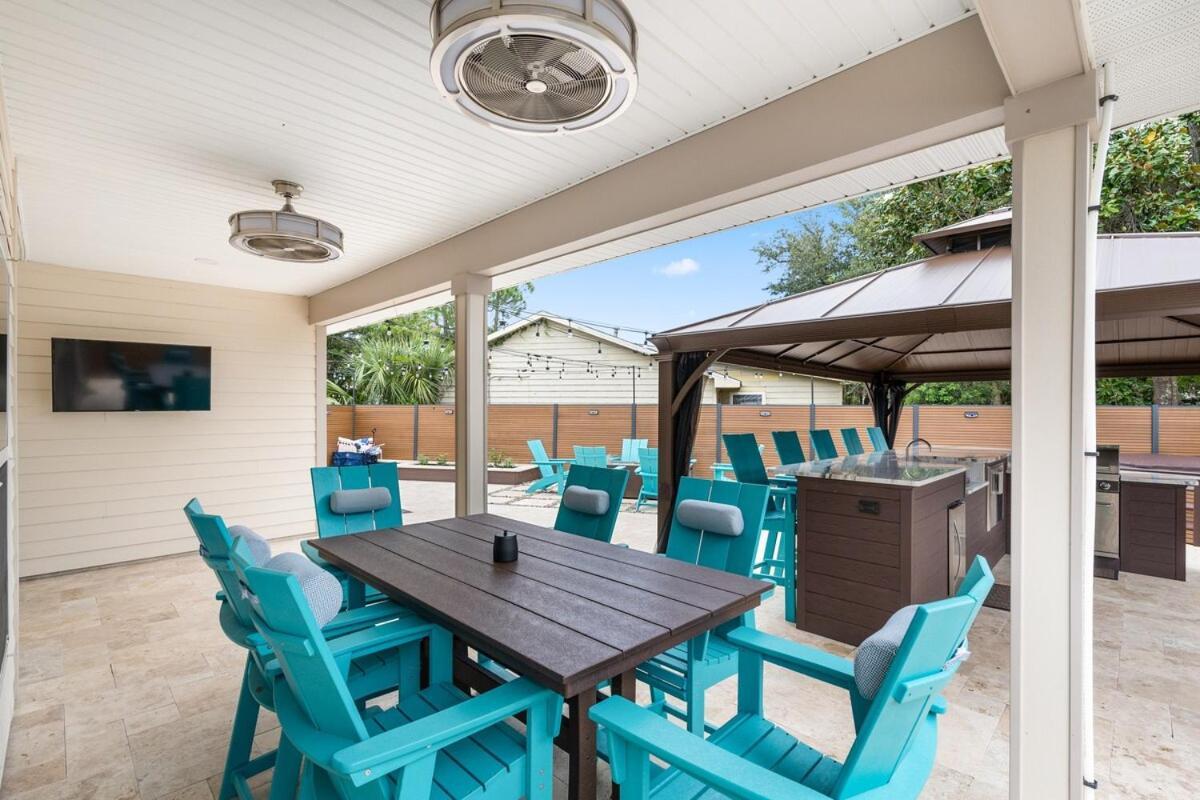 Sandcastle House Hot Tub, Od Kitchen & Game Room! * Panama City Beach