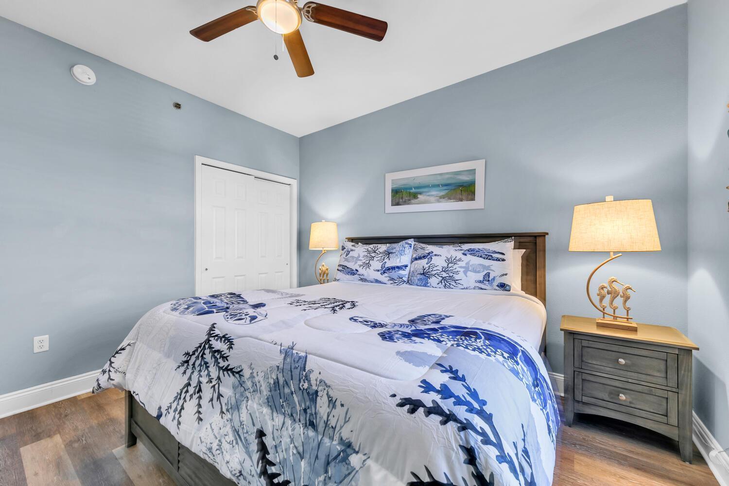Apartment Laketown Wharf 1608 By Emerald Coast Retreats