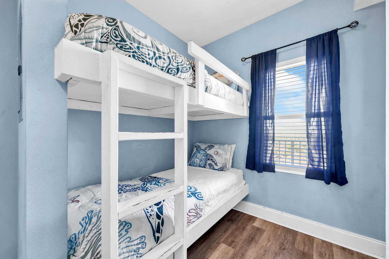 Laketown Wharf 1608 By Emerald Coast Retreats * Panama City Beach