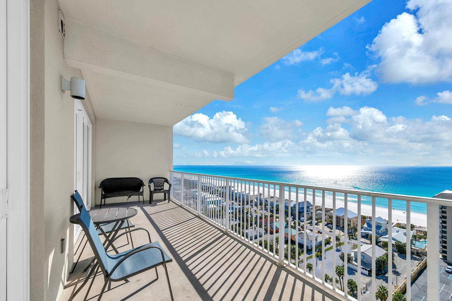 Laketown Wharf 1608 By Emerald Coast Retreats Panama City Beach