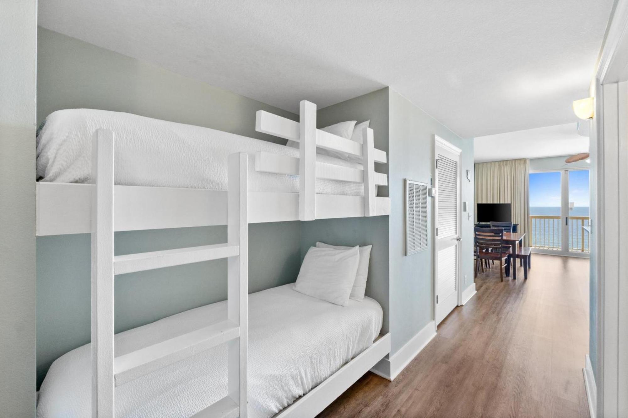 Apartment Calypso & Towers By Panhandle Getaways *