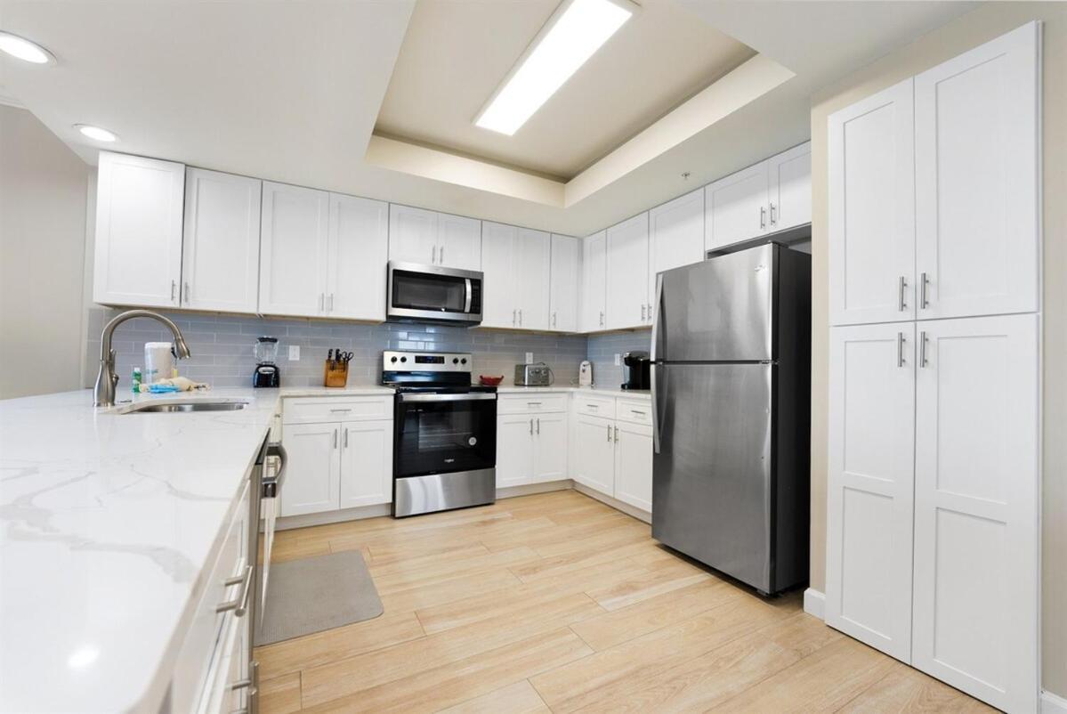 Boardwalk 501 Apartment