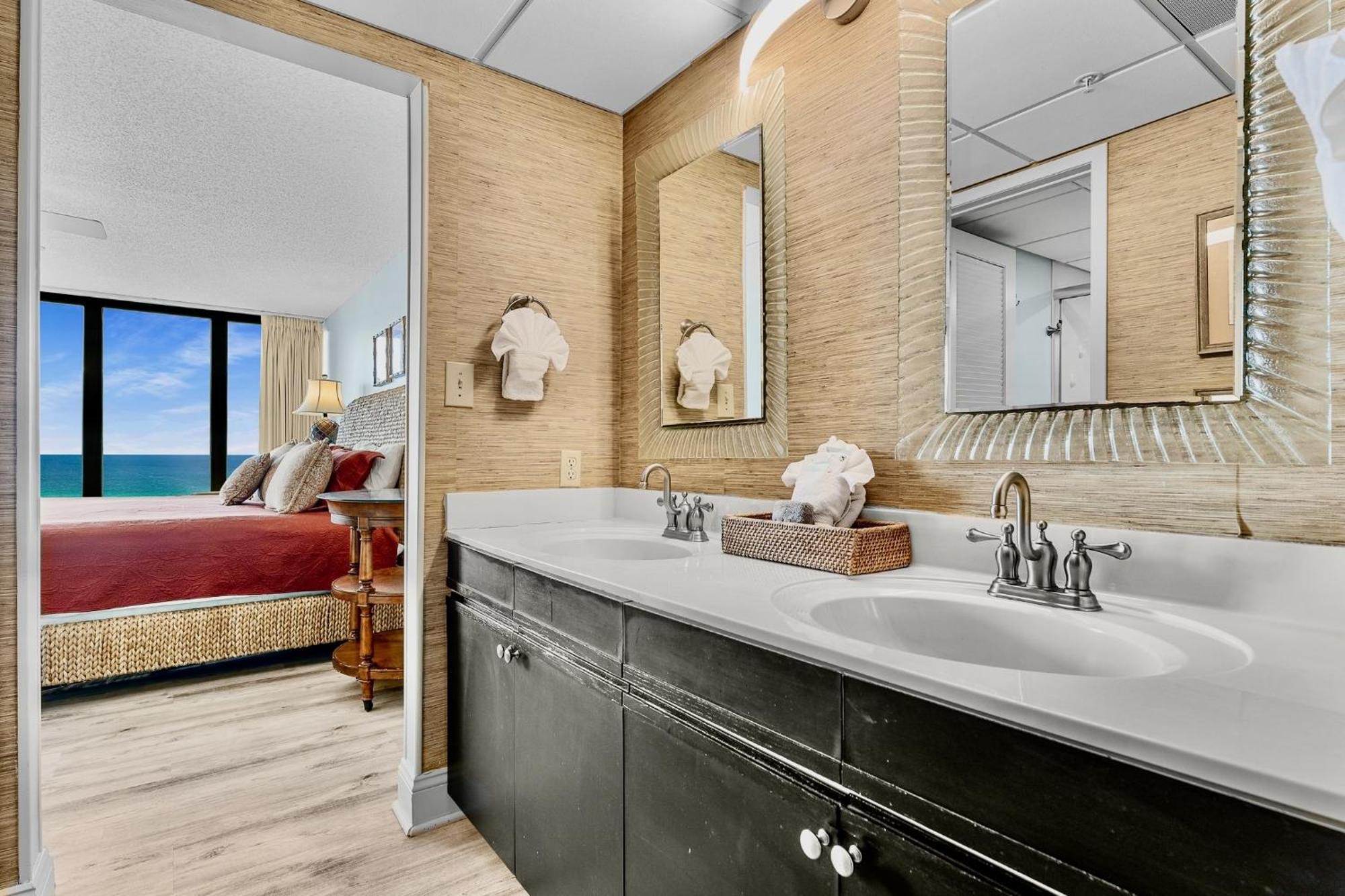 Apartment 2bd Edgewater & Golf Resort! Amenities! By Dolce Getaways Pcb Panama City Beach