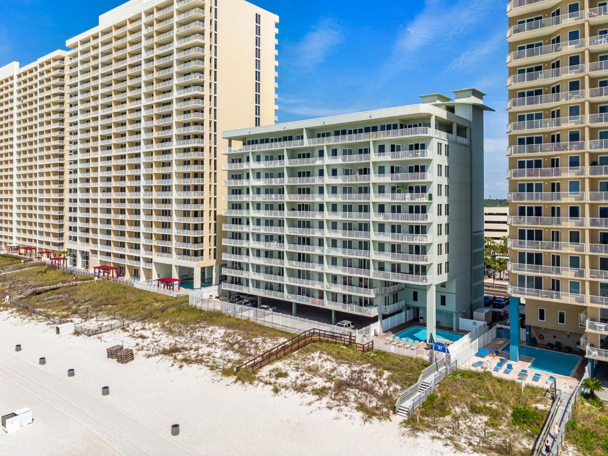 Beachfront 3br Condo! Free Chair Service! By Dolce Getaways Pcb! *