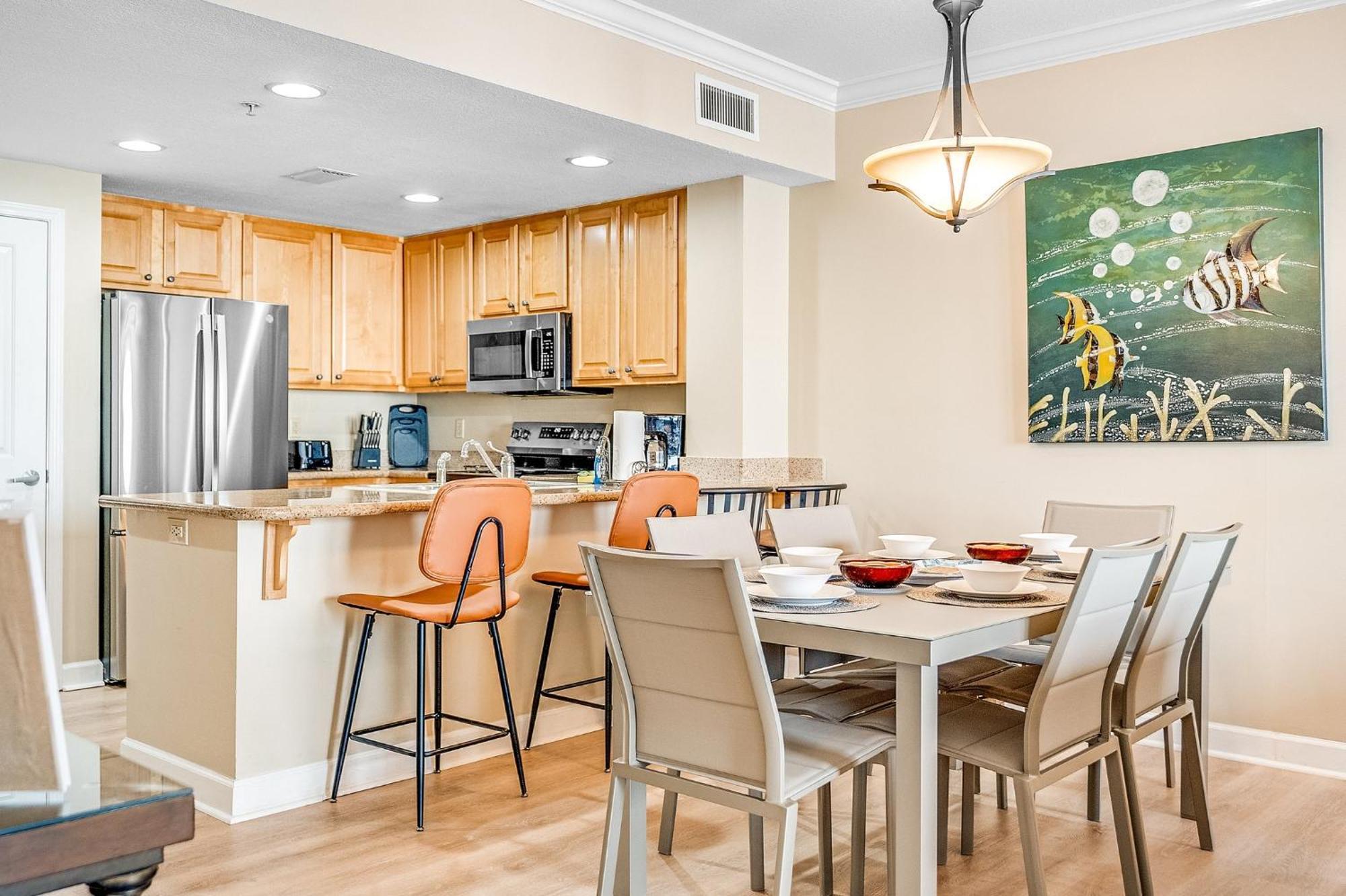 Apartment Beachfront 3br Condo! Free Chair Service! By Dolce Getaways Pcb!