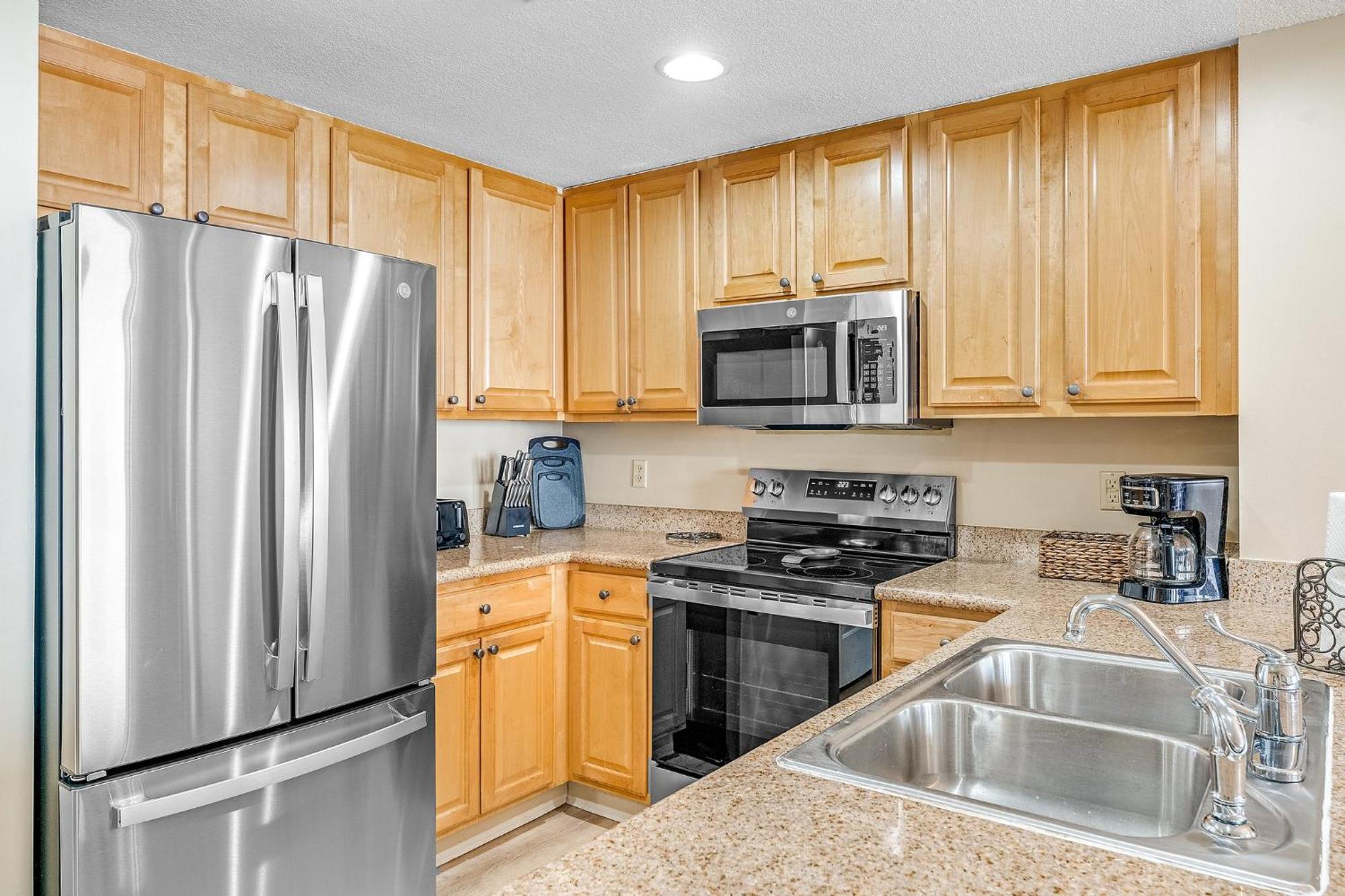 Beachfront 3br Condo! Free Chair Service! By Dolce Getaways Pcb! * Panama City Beach