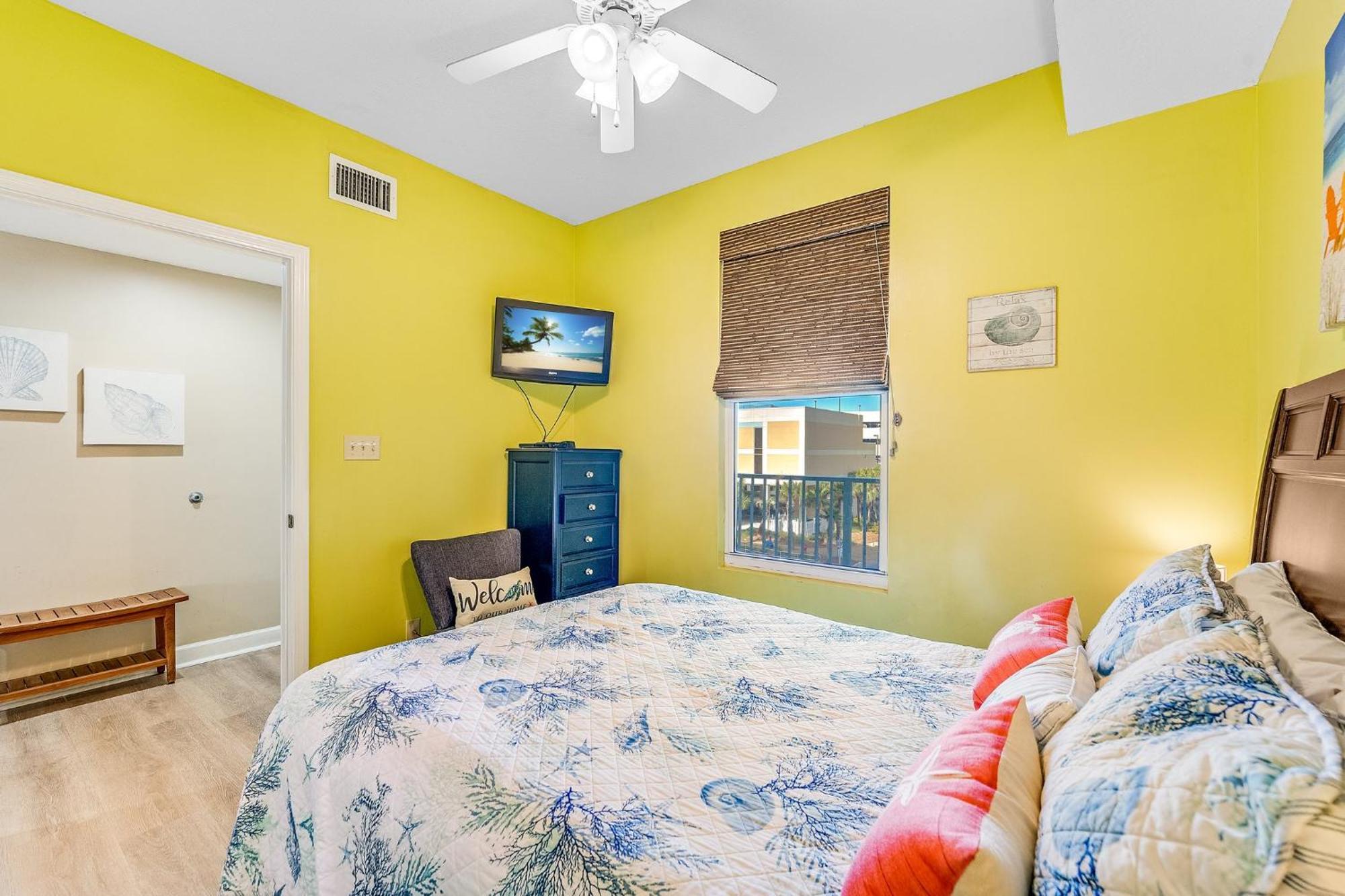 Beachfront 3br Condo! Free Chair Service! By Dolce Getaways Pcb! *