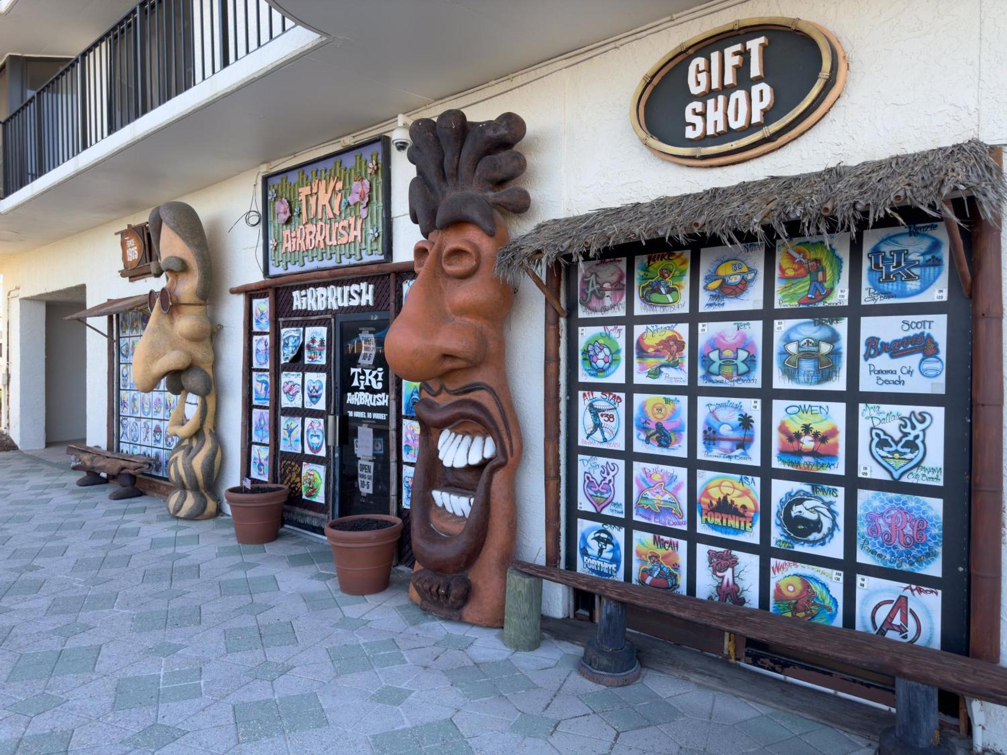 Edgewater 1-1212 'combee's Penthouse Hideaway' Panama City Beach