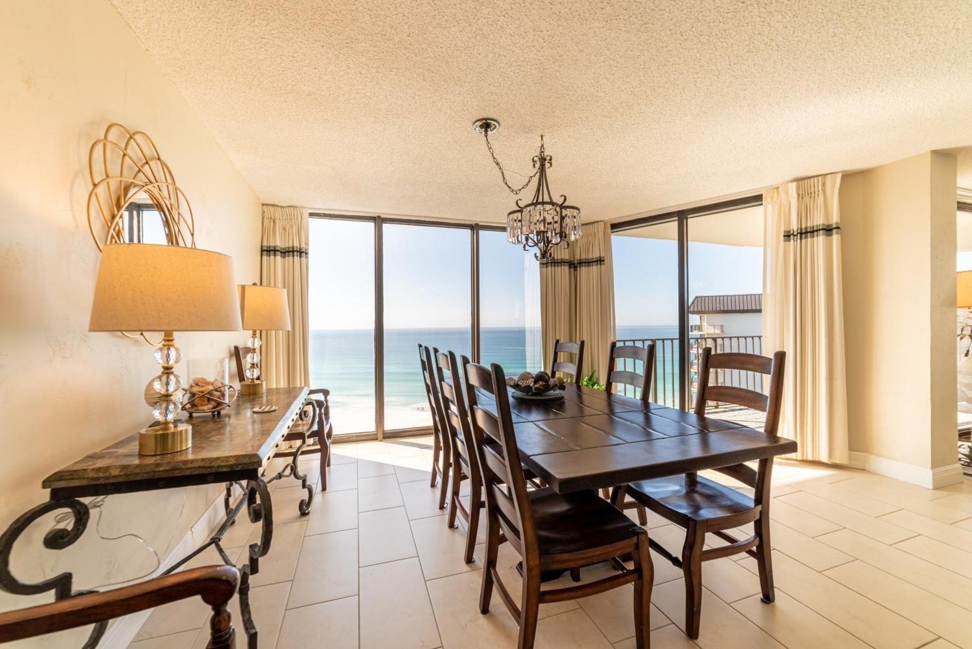 Edgewater 1-1212 'combee's Penthouse Hideaway' Panama City Beach