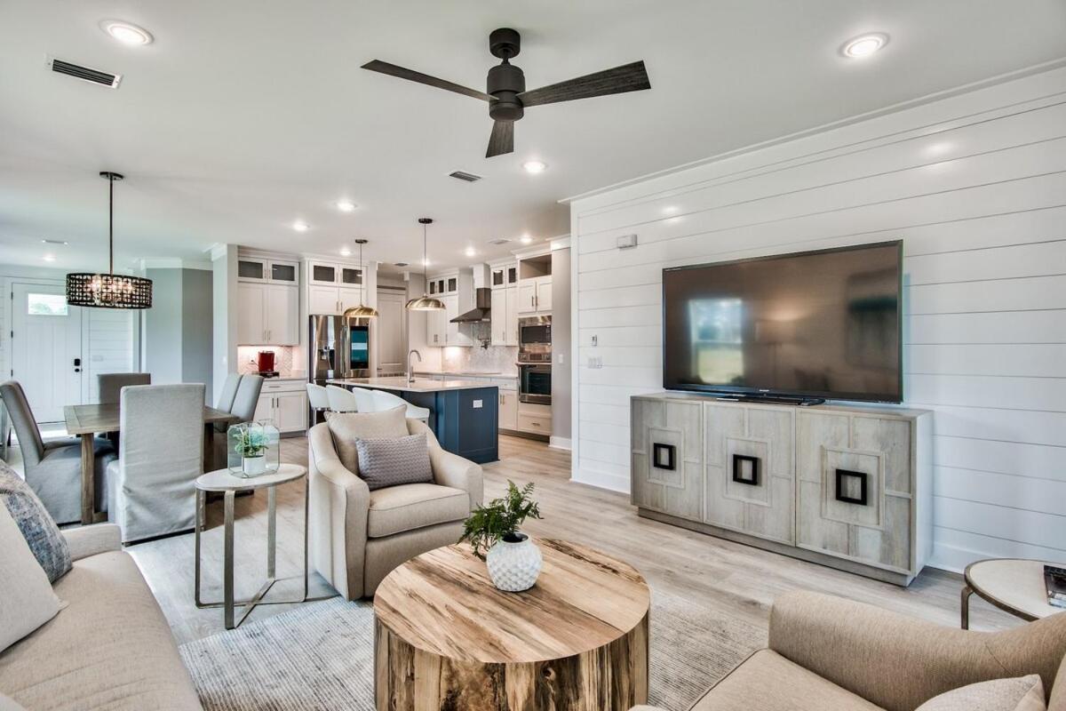 R3 At Powell Near Panama And 30a Holiday home