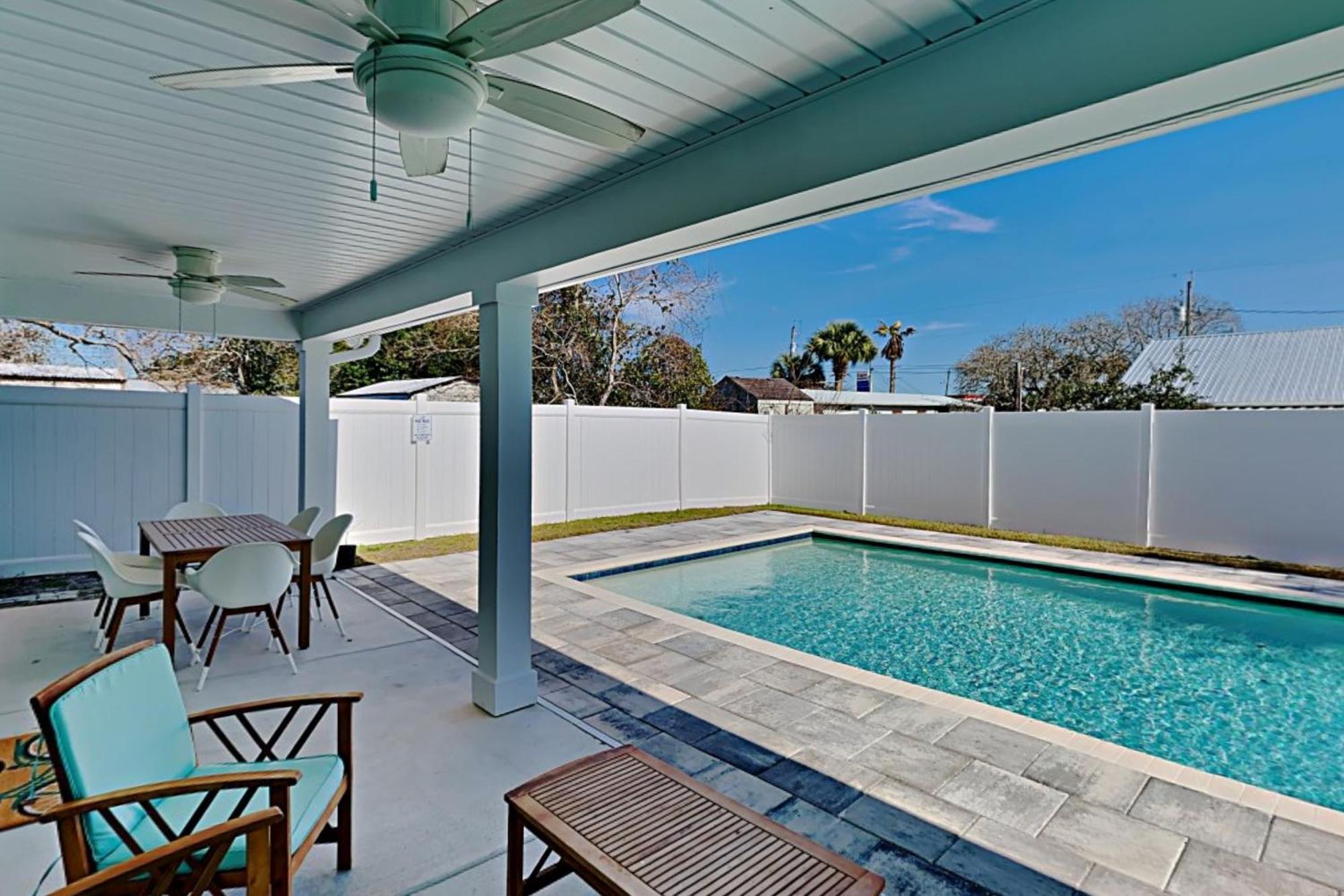 Laguna Breeze