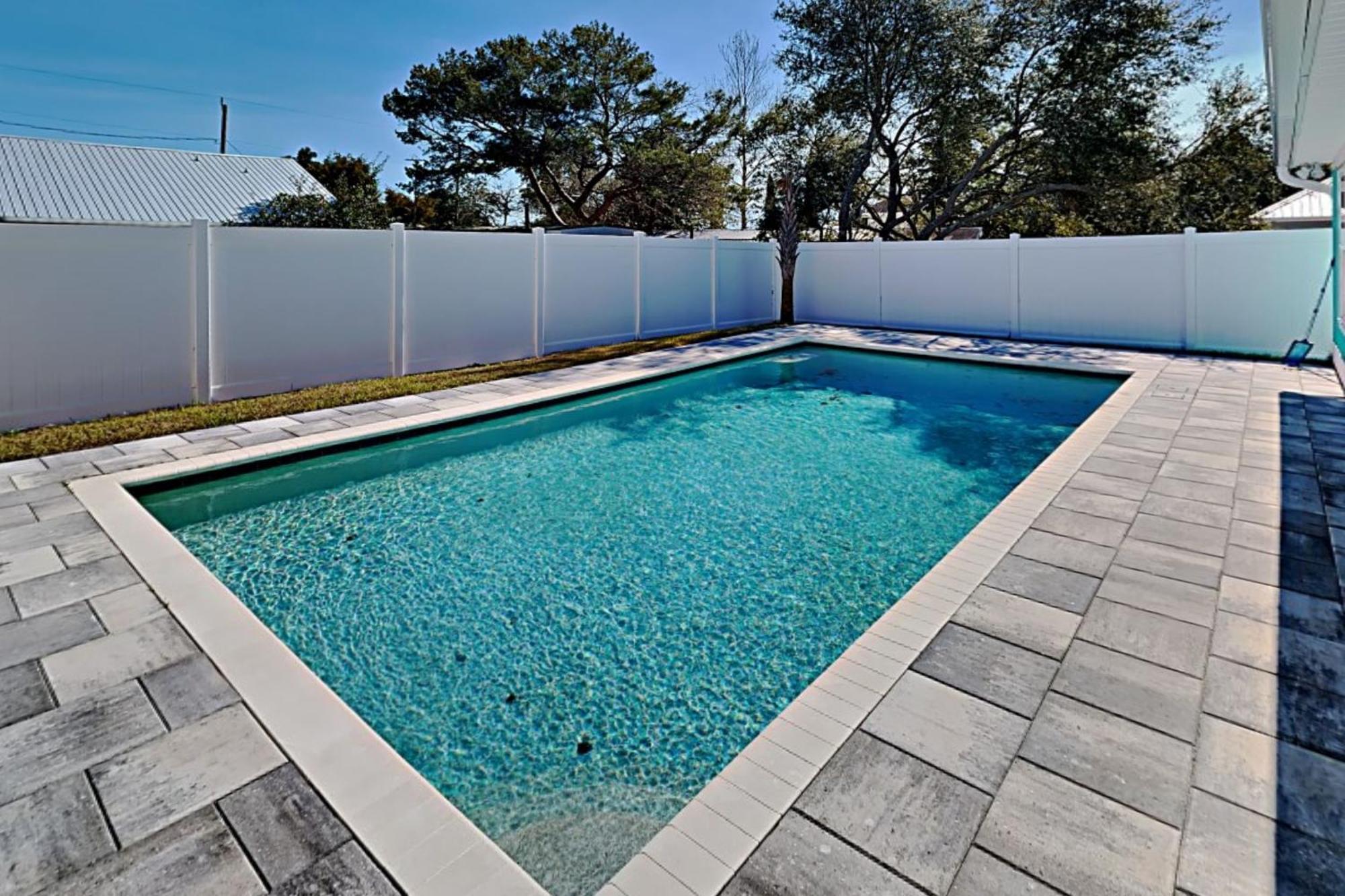 Laguna Breeze *