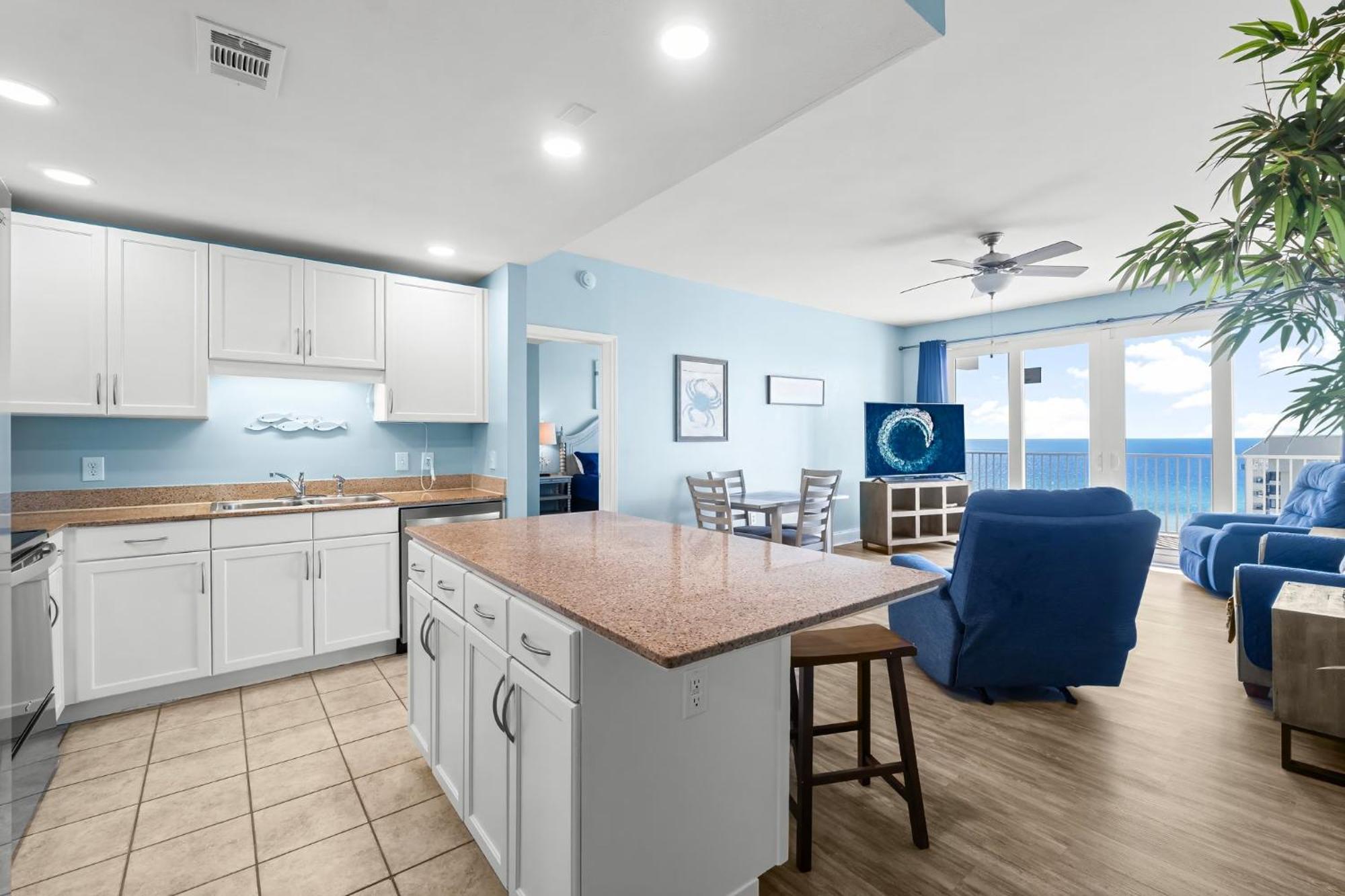Laketown Wharf 1107 *