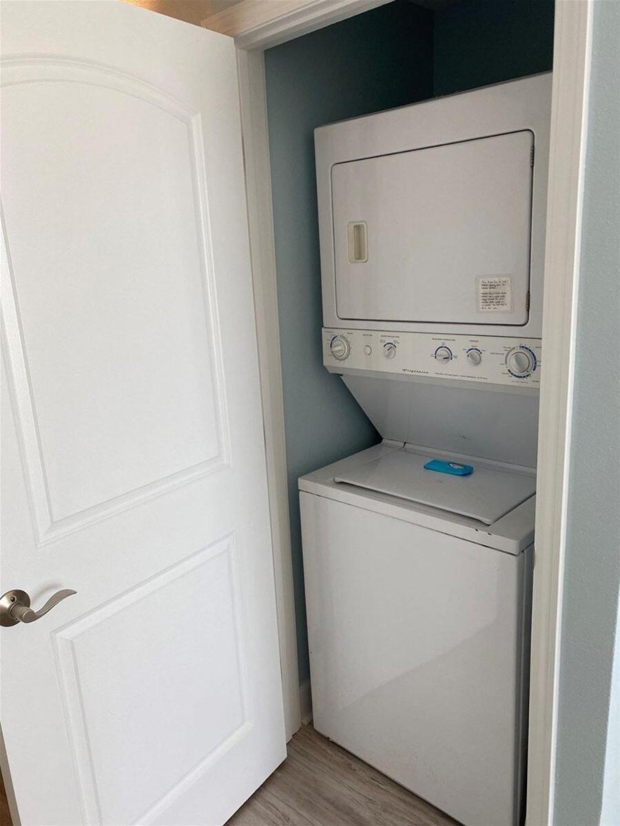Apartment Celadon 207 Beachfront 1 Bedroom 2 Ba Sleeps 6 *