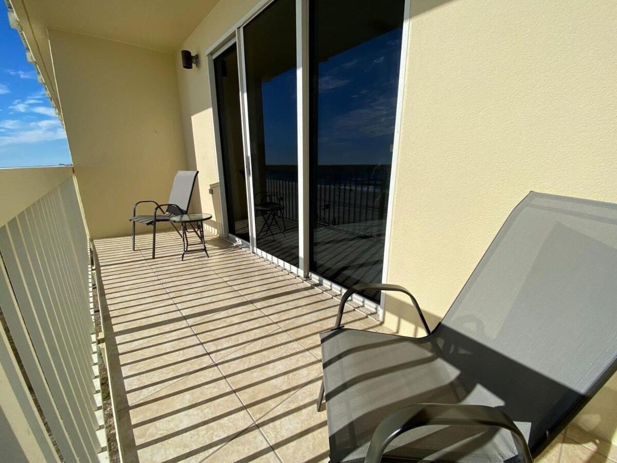 Celadon 207 Beachfront 1 Bedroom 2 Ba Sleeps 6 *