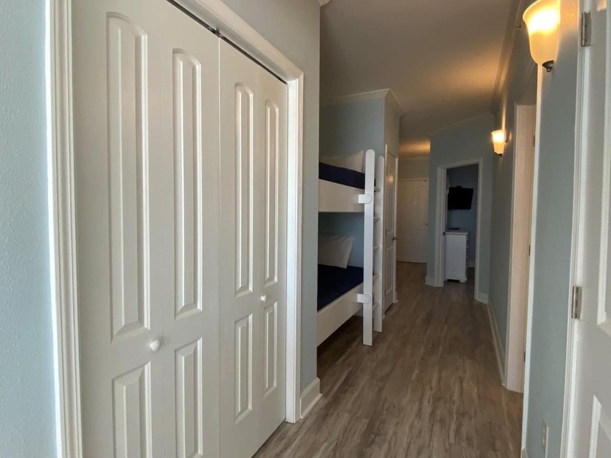 Celadon 207 Beachfront 1 Bedroom 2 Ba Sleeps 6 Apartment