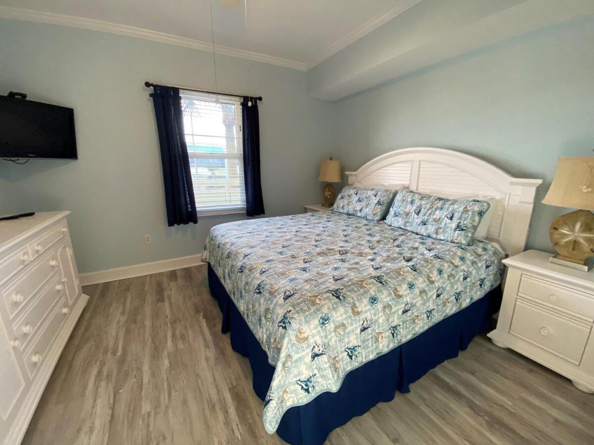 Apartment Celadon 207 Beachfront 1 Bedroom 2 Ba Sleeps 6 *