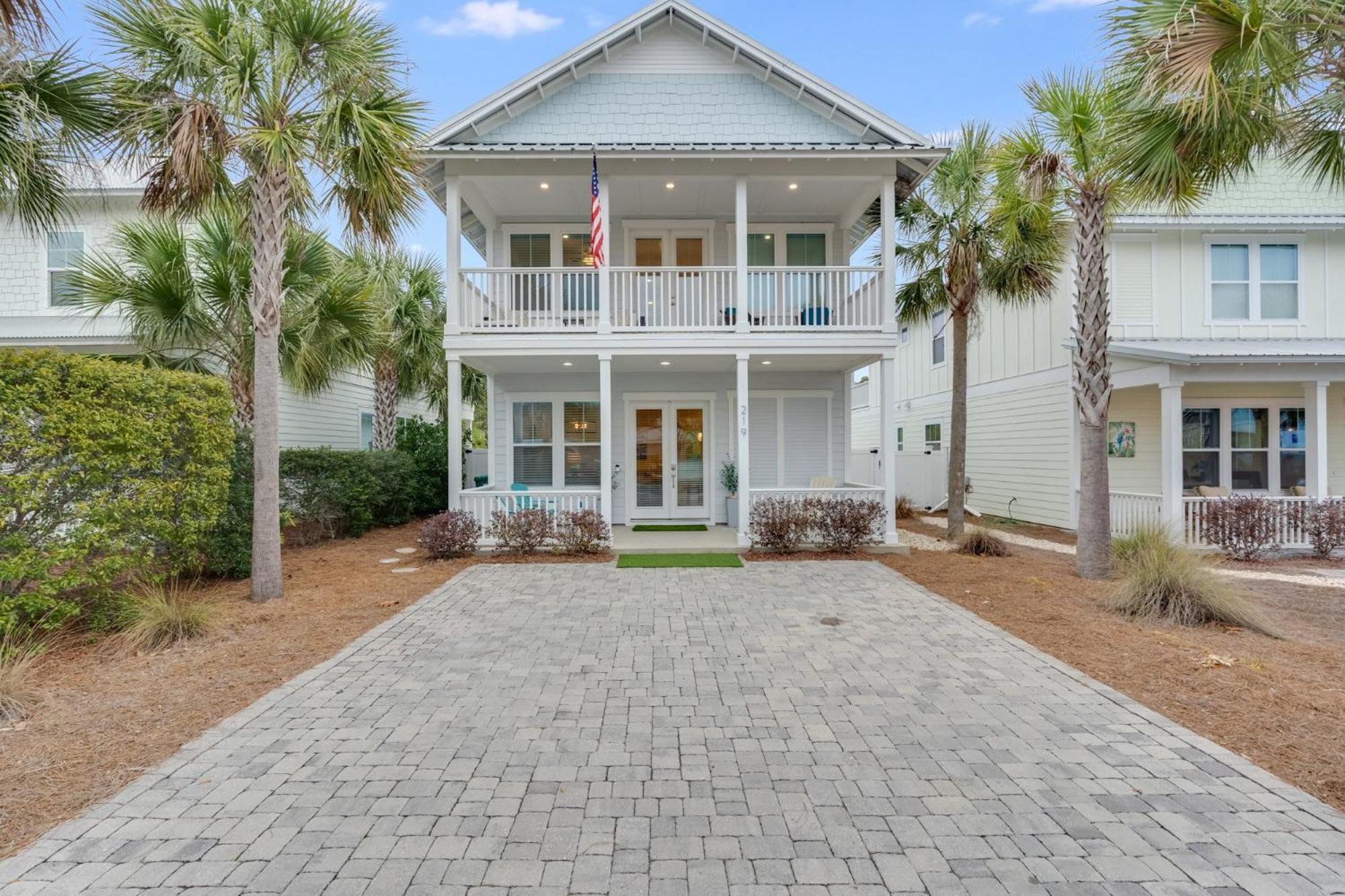 Coastal Sands - 219 Sands Street