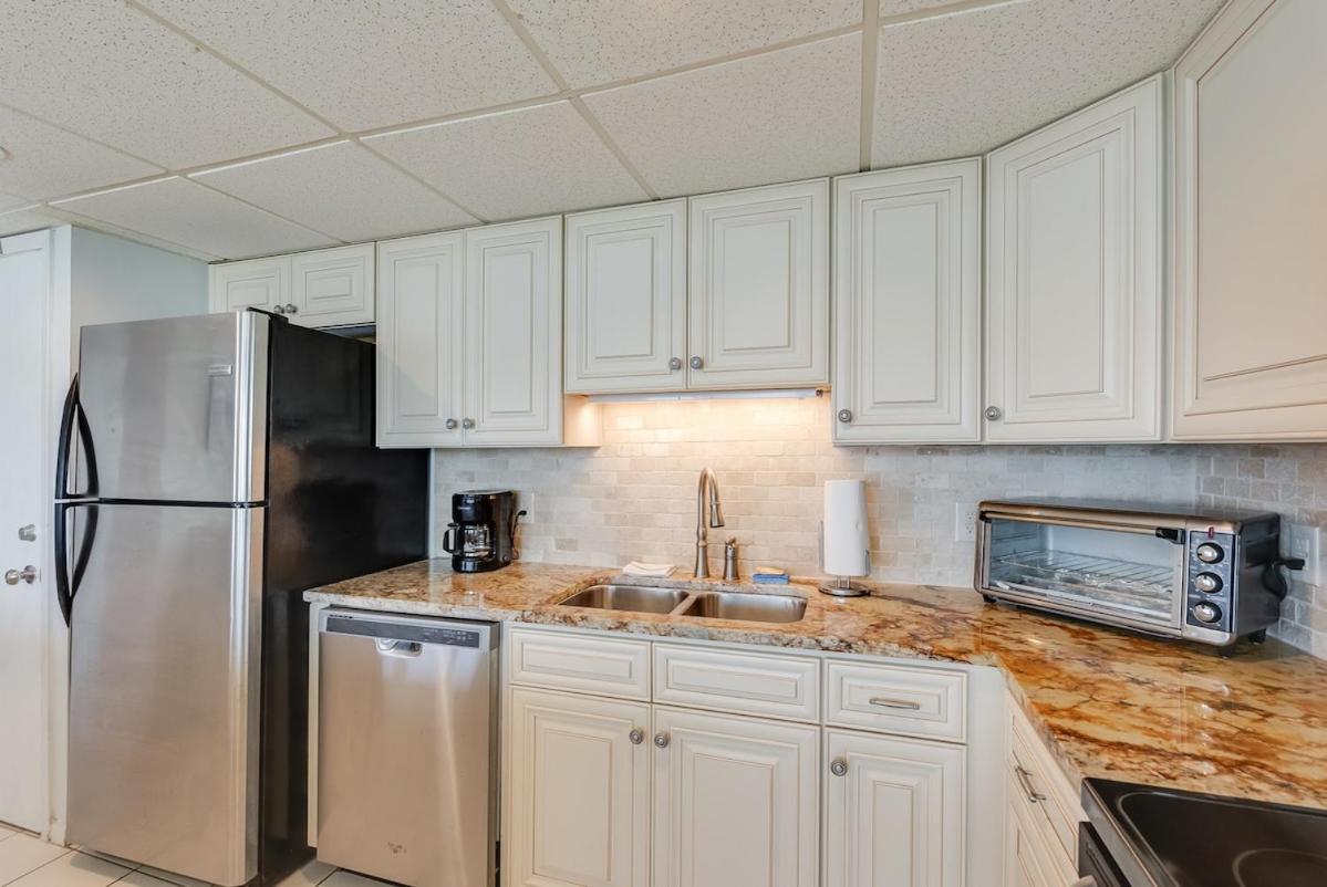 Edgewater T2 #911 Sleeps 10 With Amazing Sunsets! * Panama City Beach