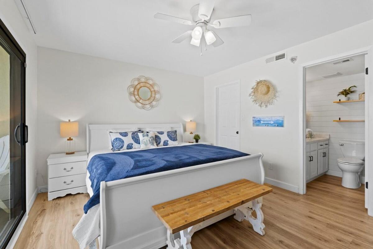 Commodore 606 3 Bedroom 3 Ba Sleeps 12 *