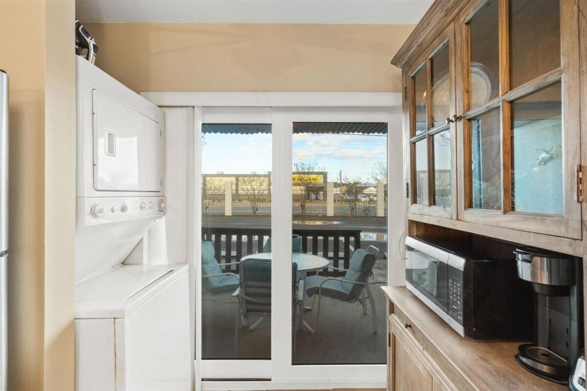 Largo Mar 143 - Sand-side Paradise Townhome Apartment *