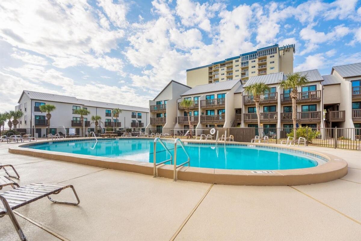 Largo Mar 143 - Sand-side Paradise Townhome Apartment