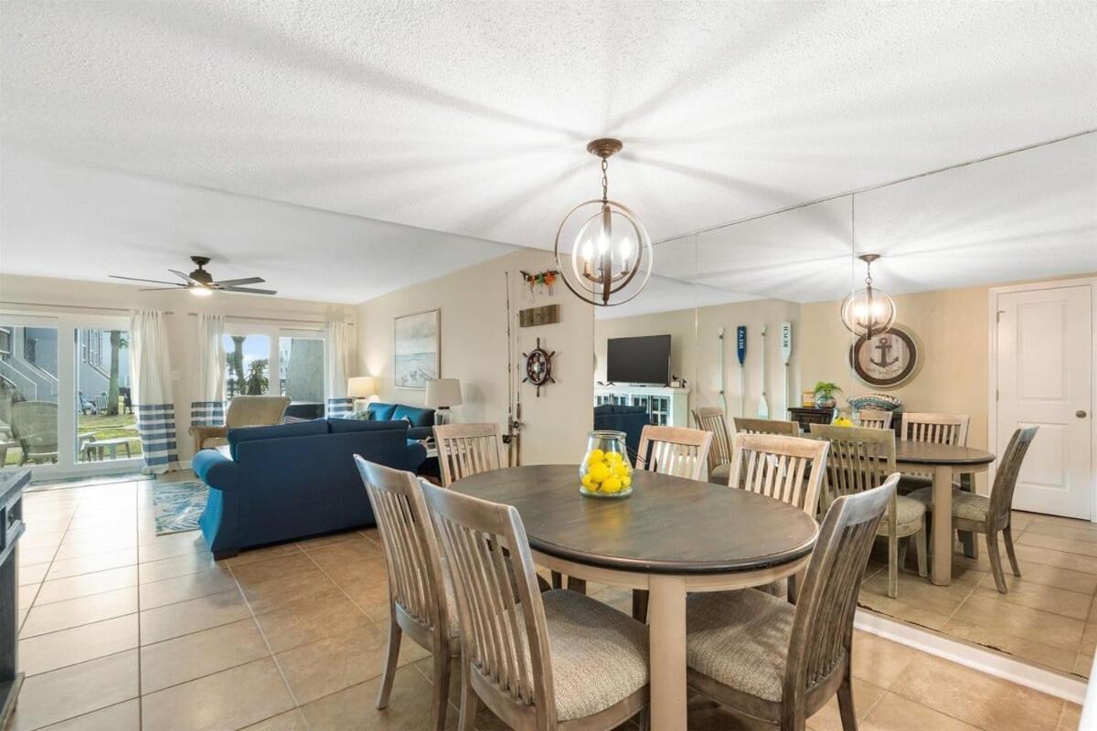 Largo Mar 143 - Sand-side Paradise Townhome Apartment *