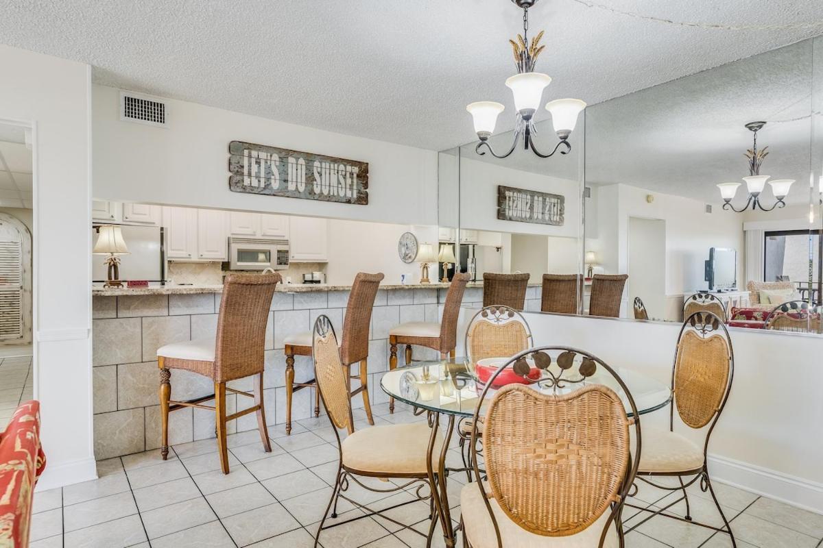 Moondrifter 305 - 2 Bedroom - Oceanfront Sleeps 6 Apartment Panama City Beach