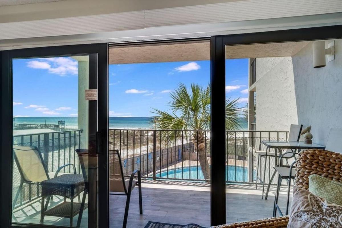 Moondrifter 305 - 2 Bedroom - Oceanfront Sleeps 6 Apartment *