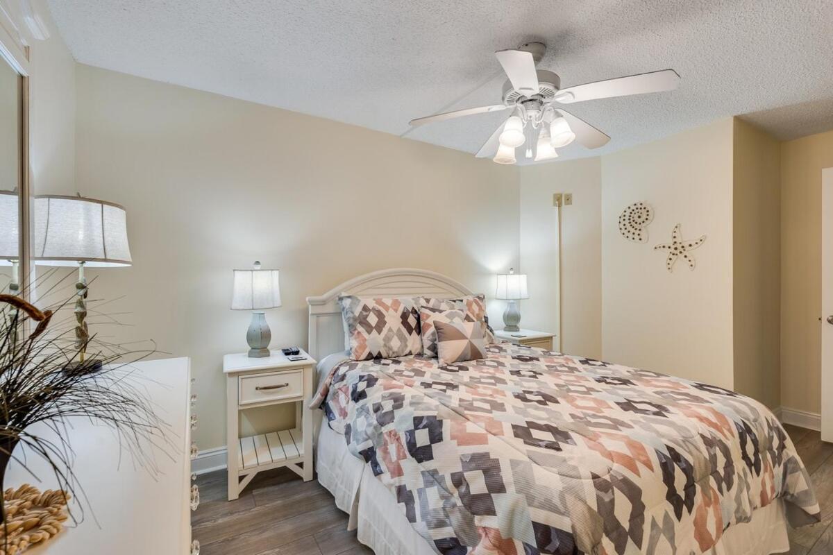 Moondrifter 305 - 2 Bedroom - Oceanfront Sleeps 6 *