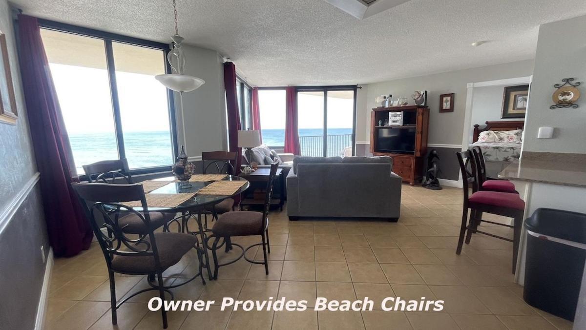 Apartment Sunbird 11th Floor Free Chairs - By Sunbird