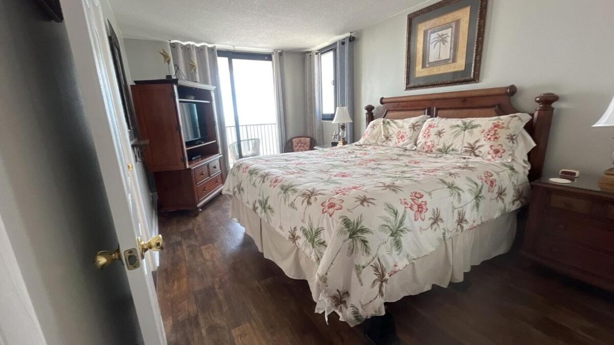 Apartment Sunbird 11th Floor Free Chairs - By Sunbird Panama City Beach