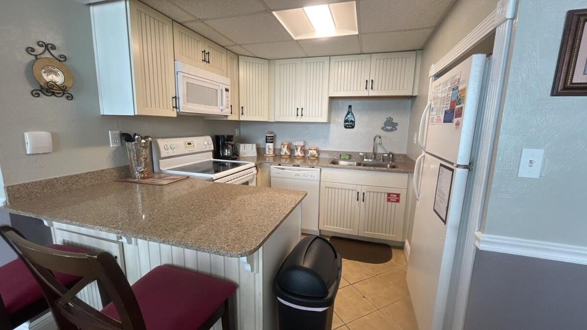 Sunbird 11th Floor Free Chairs - By Sunbird Panama City Beach