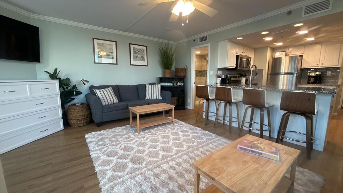 Sunbird Ground Floor Free Chairs - By Sunbird Apartment Panama City Beach