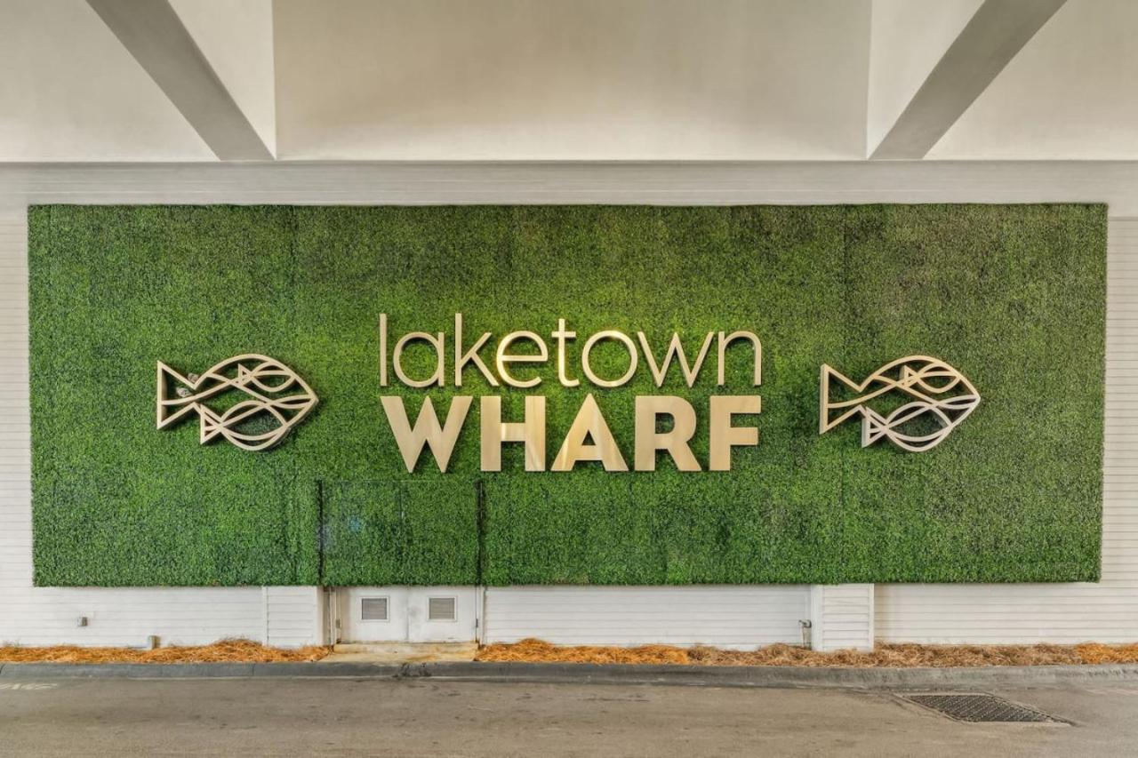Laketown Wharf 1125
