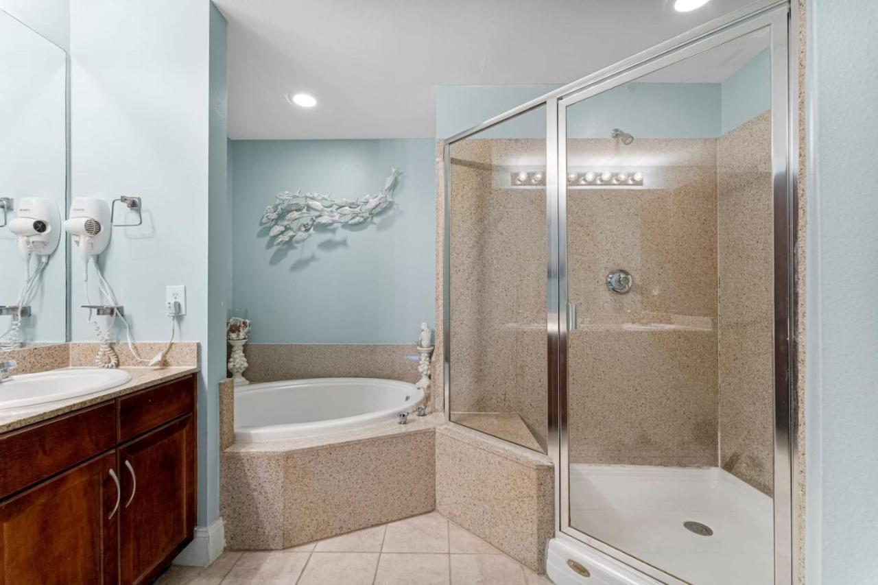 Laketown Wharf 1125 Holiday home *