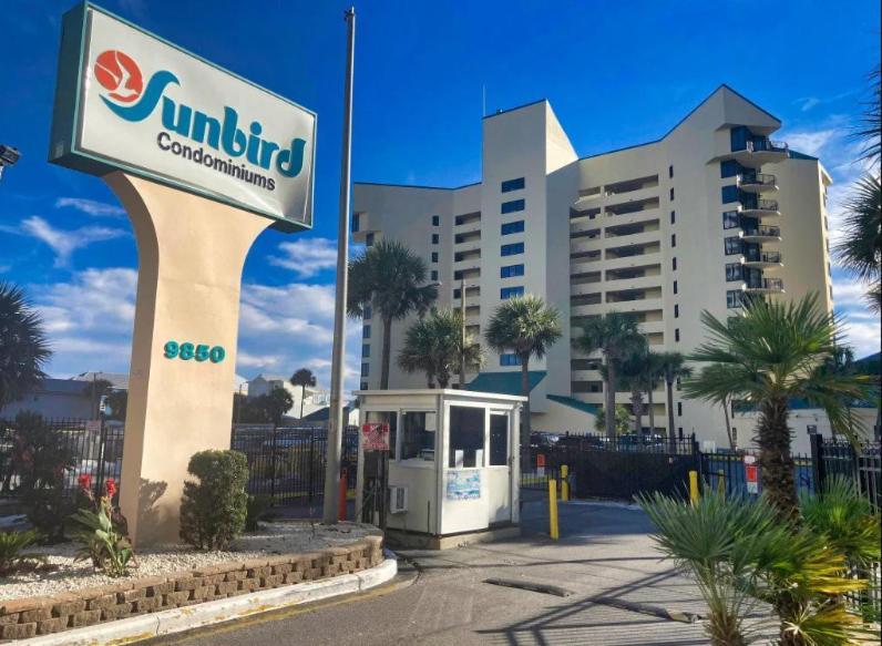 Sunbird Ground Floor Free Chairs - By Sunbird