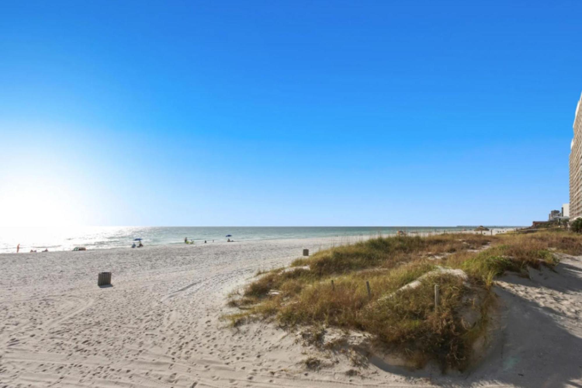 Sailors Cove: 5-bedroom, 45 Baths, Sleeps 12! Steps Away From The Beach! Holiday home Panama City Beach