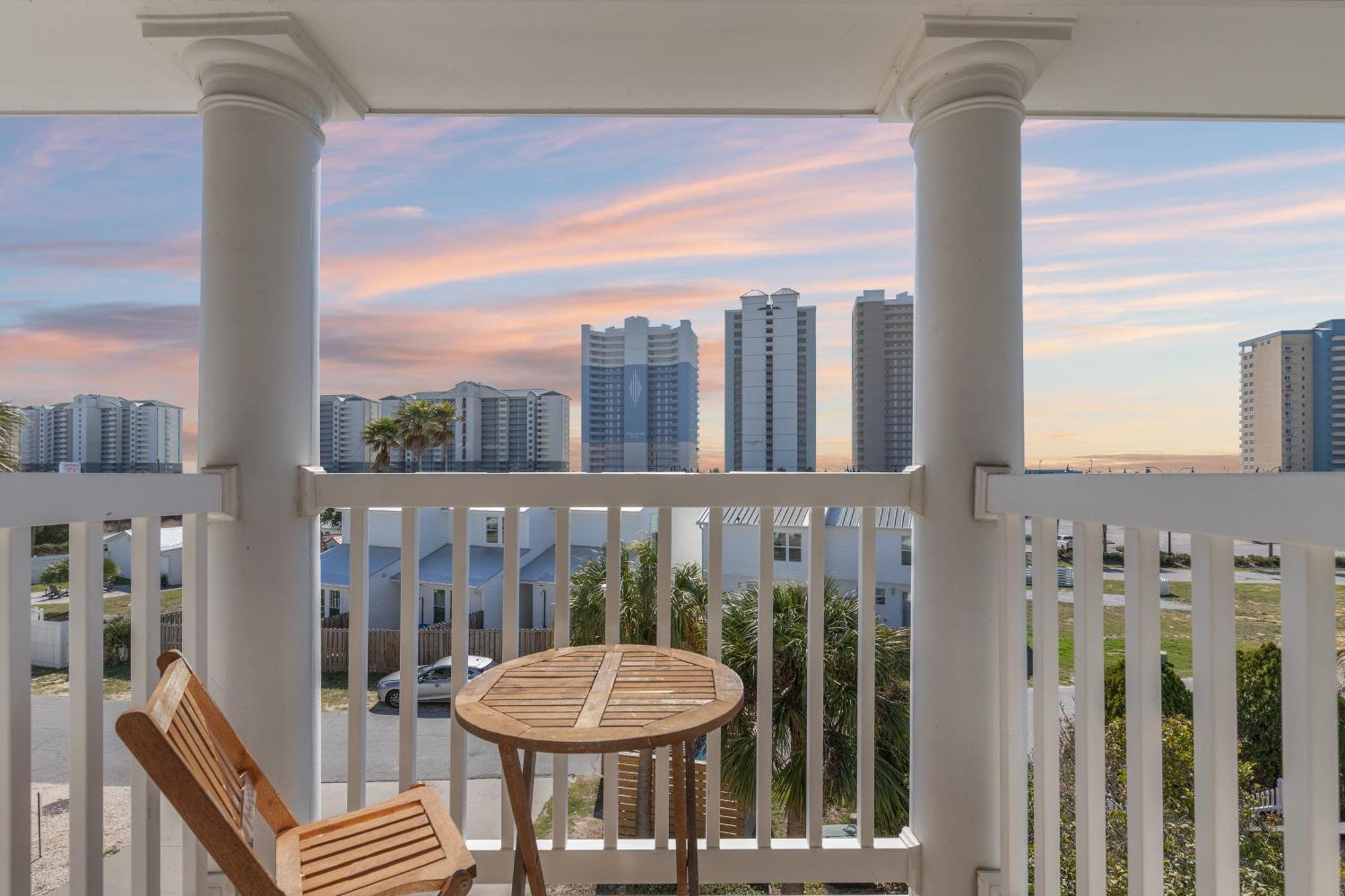 Holiday home Sailors Cove: 5-bedroom, 45 Baths, Sleeps 12! Steps Away From The Beach!