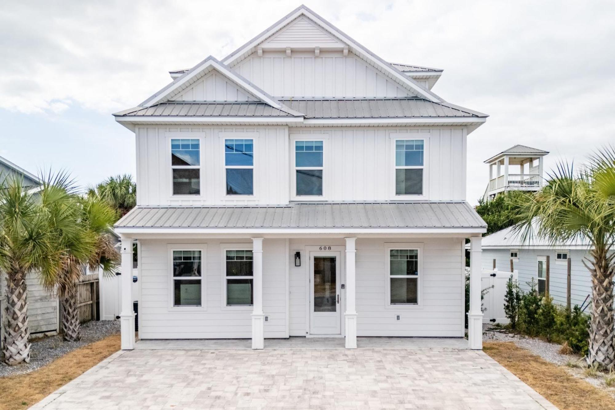 Modern 5bdr W Private Pool 2 Min Walk To The Montoute By Avantstay Holiday home Panama City Beach