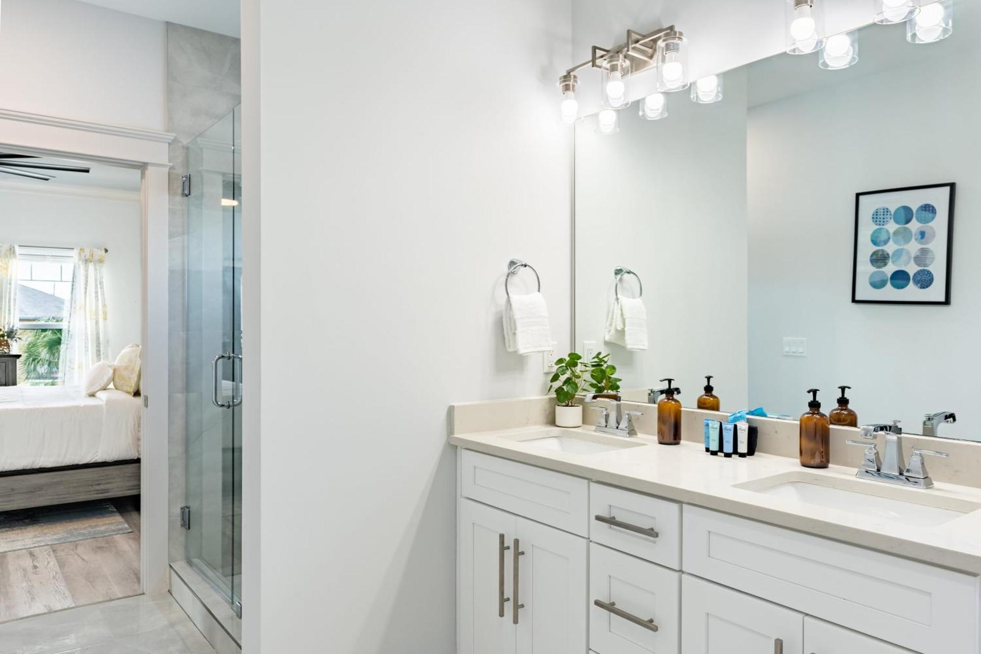 Modern 5bdr W Private Pool 2 Min Walk To The Montoute By Avantstay Panama City Beach