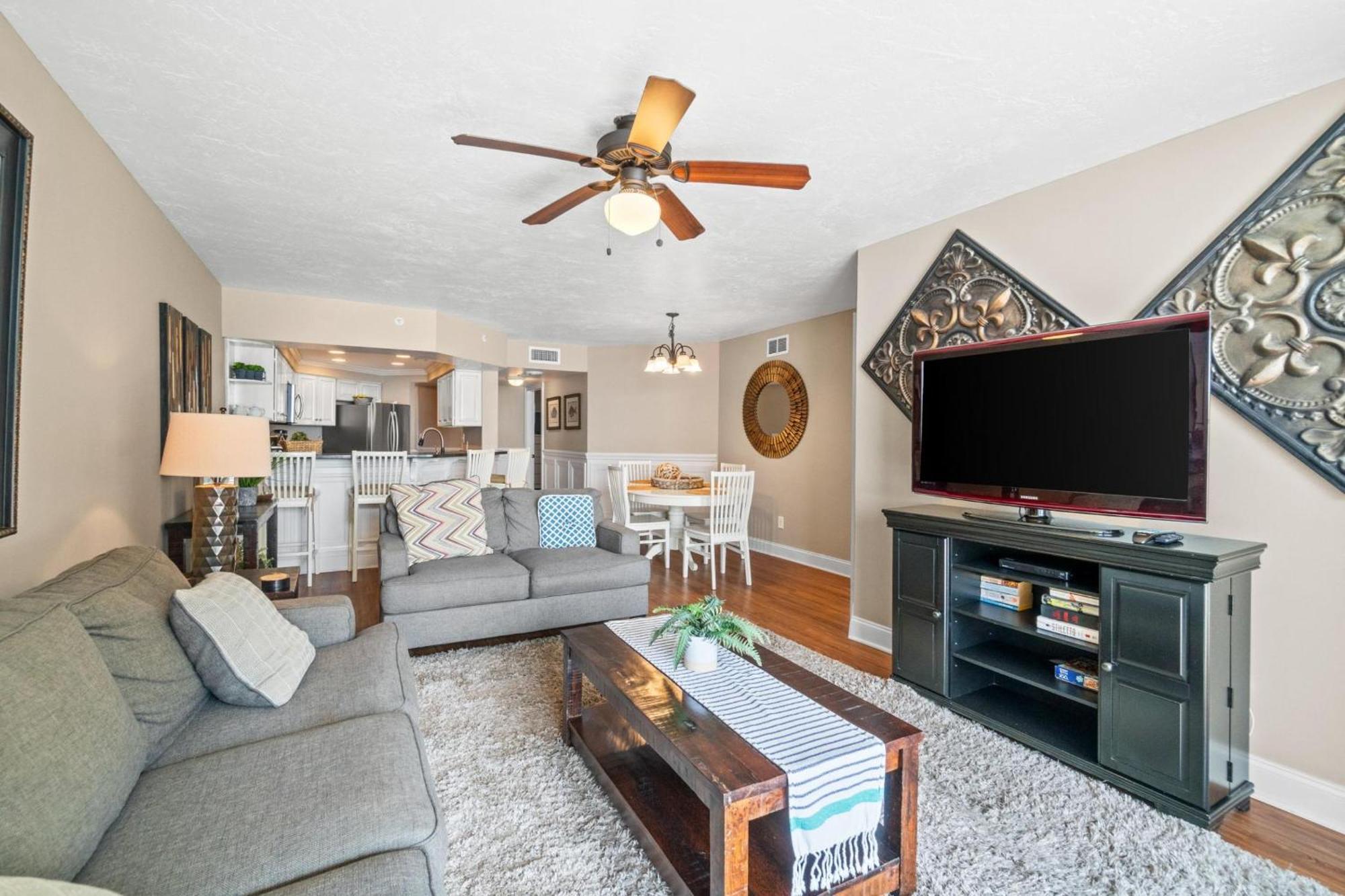Summerhouse By Panhandle Getaways