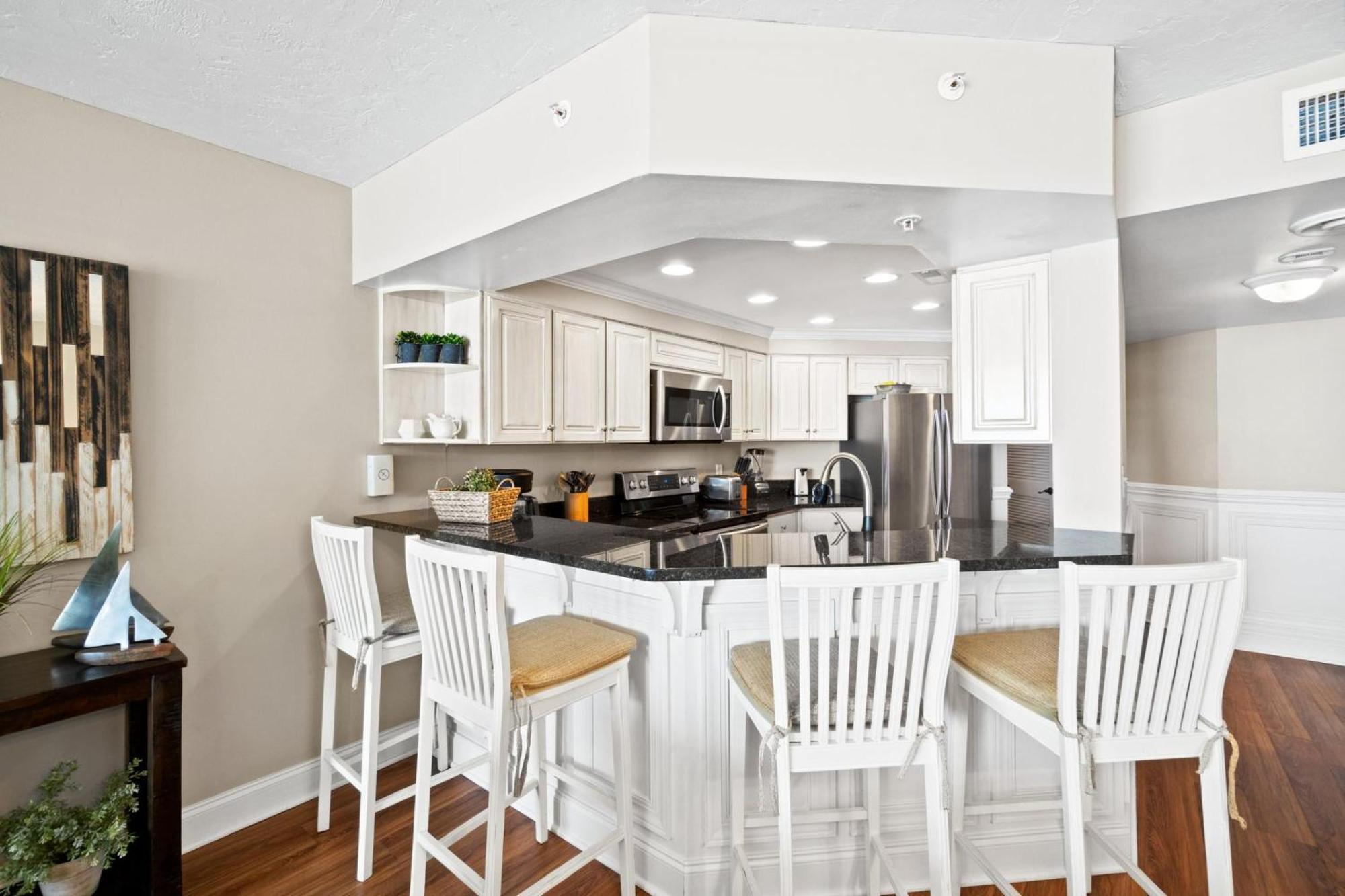Summerhouse By Panhandle Getaways